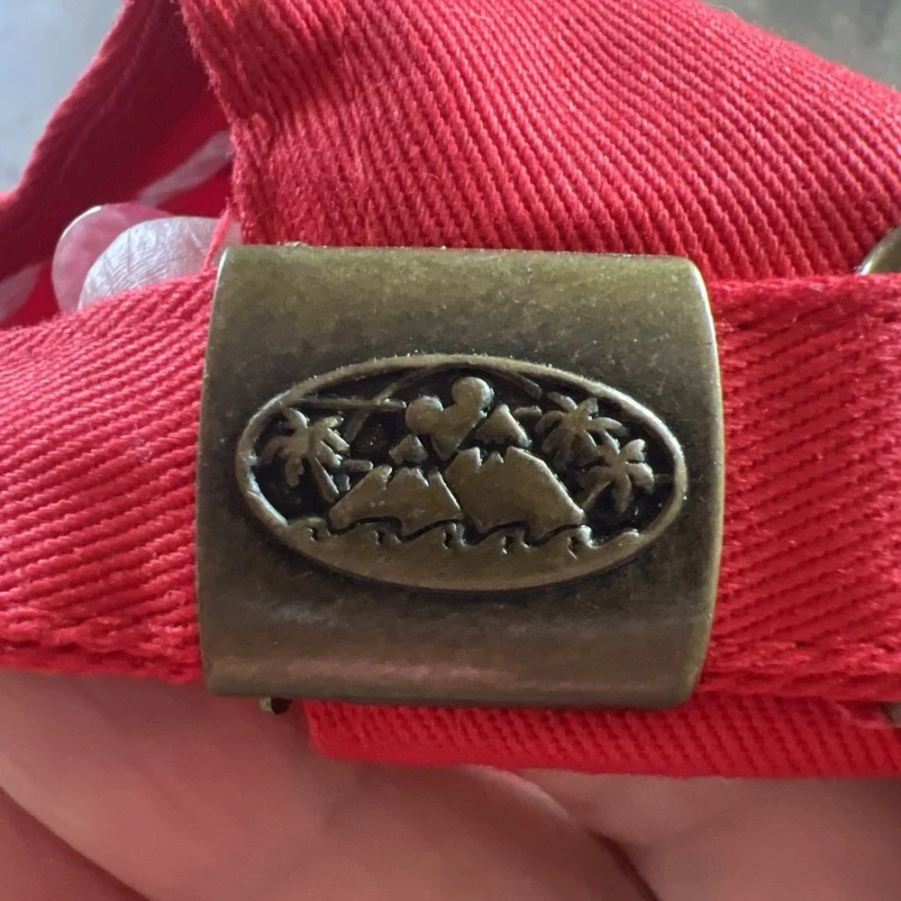 Vintage‎ Disney Vacation Club Member  RED Hat